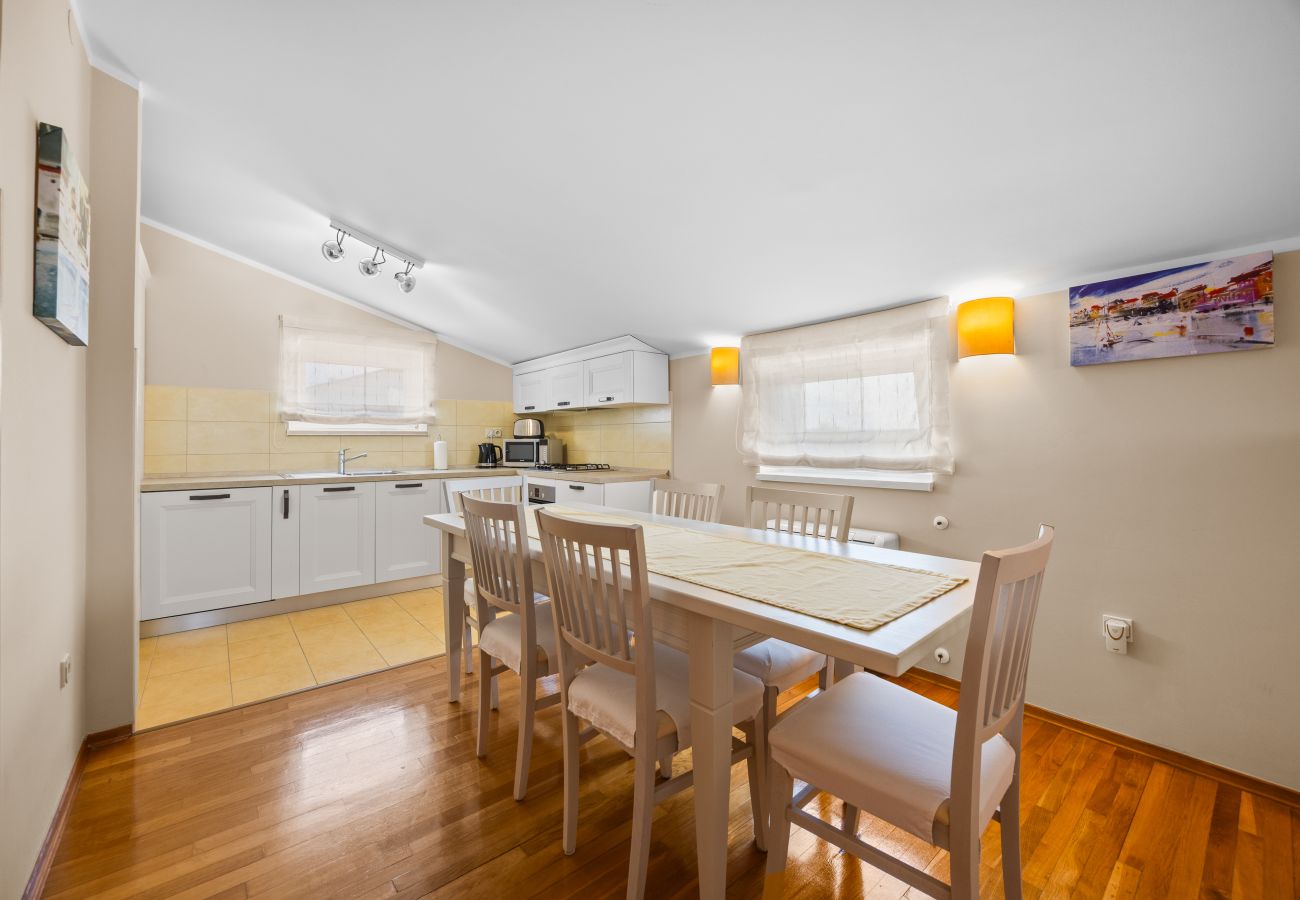 Villa in Porec - Villa Andrea for 17 people with private heated pool & pet friendly near Poreč