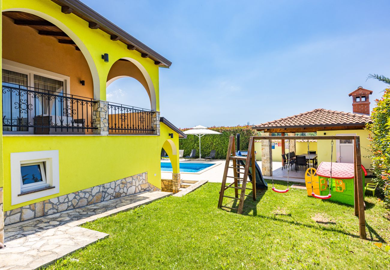 Villa in Porec - Villa Andrea for 17 people with private heated pool & pet friendly near Poreč