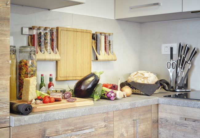 Villa in Pula - Villa Klen for 15 people near Pula with jacuzzi and children playgorund Villa in Pula - Villa Klen for 15 people near Pula with jacuzzi and children playgorund