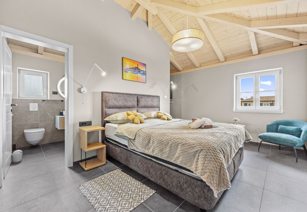 Villa in Šivati - Villa LunIstria in Central Istria for 10 people with private pool & kids playground