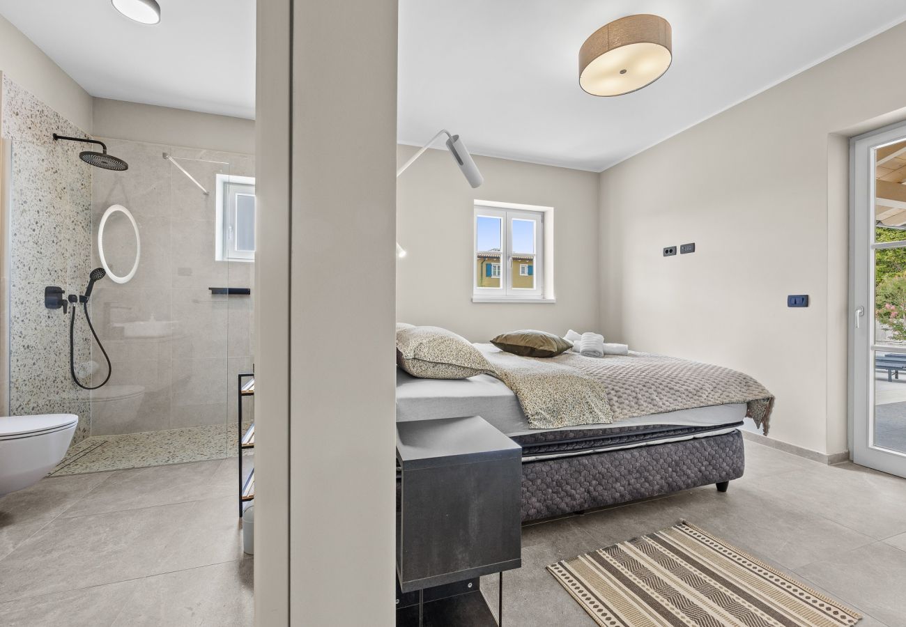 Villa in Šivati - Villa LunIstria in Central Istria for 10 people with private pool & kids playground