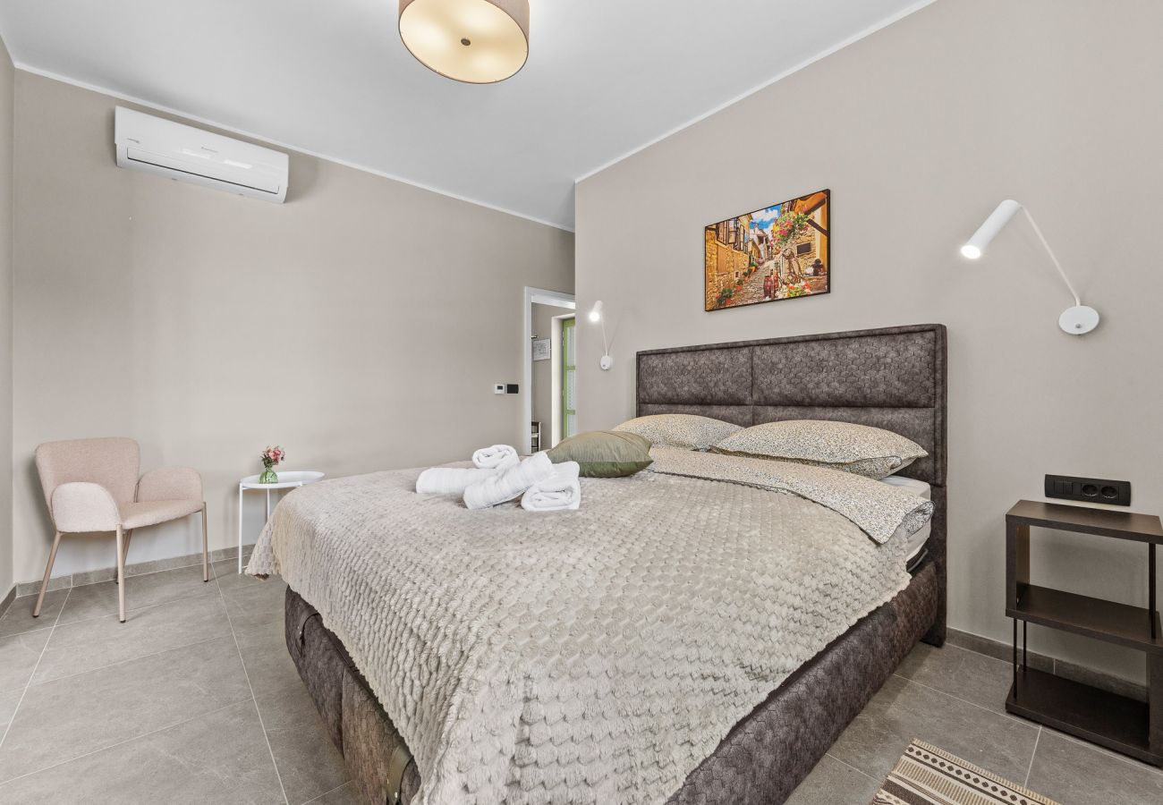 Villa in Šivati - Villa LunIstria in Central Istria for 10 people with private pool & kids playground