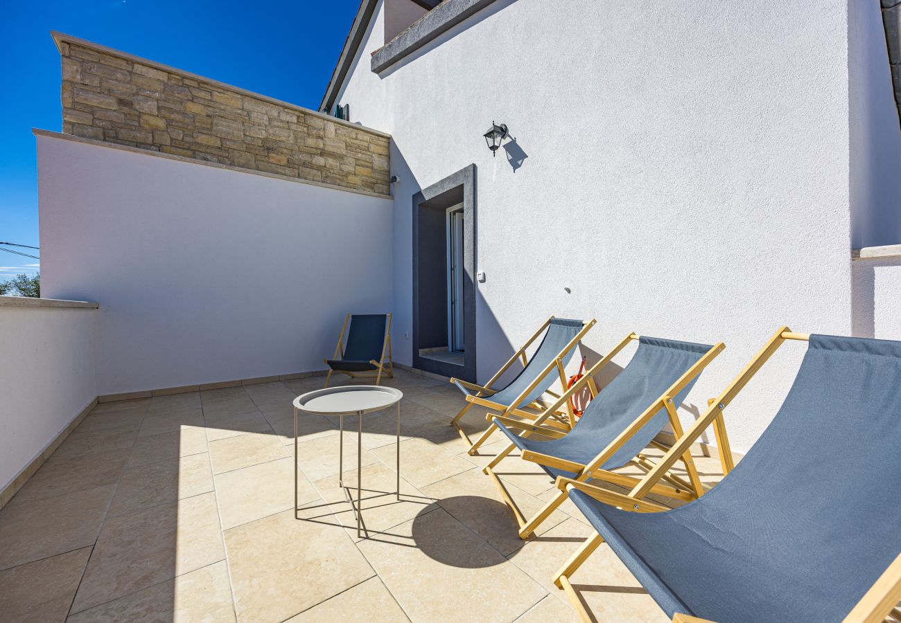 Villa in Rebici - Villa Renata for 11 people with private heated pool & pet friendly