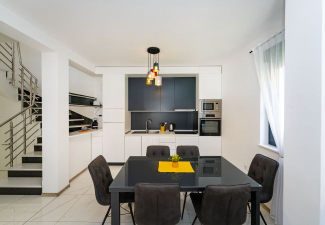 Villa in Vodice - Villa Essenza Vita in Vodice near Beach with private pool & pet friendly Villa in Vodice - Villa Essenza Vita in Vodice near Beach with private pool & pet friendly