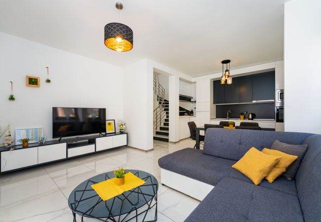 Villa in Vodice - Villa Essenza Vita in Vodice near Beach with private pool & pet friendly Villa in Vodice - Villa Essenza Vita in Vodice near Beach with private pool & pet friendly