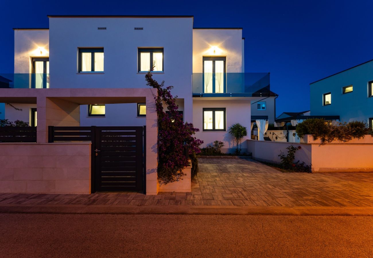 Villa in Vodice - Villa Essenza Vita in Vodice with private pool  & pet friendly
