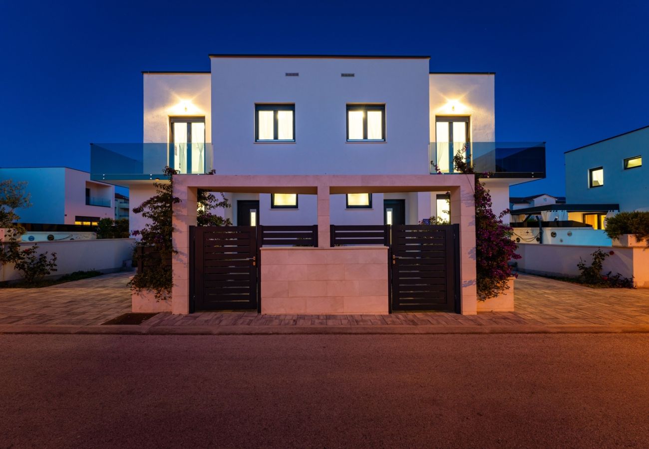 Villa in Vodice - Villa Essenza Vita in Vodice with private pool  & pet friendly