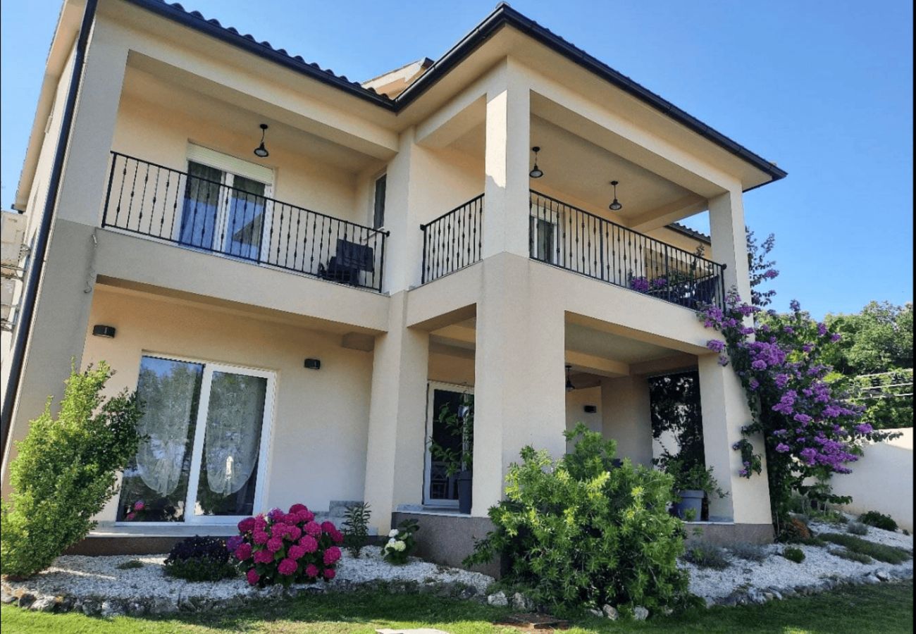 Villa in Rakalj - Villa Noela in Rakalj for 6 persons with large garden, kids playground - only 2,5 km from beach