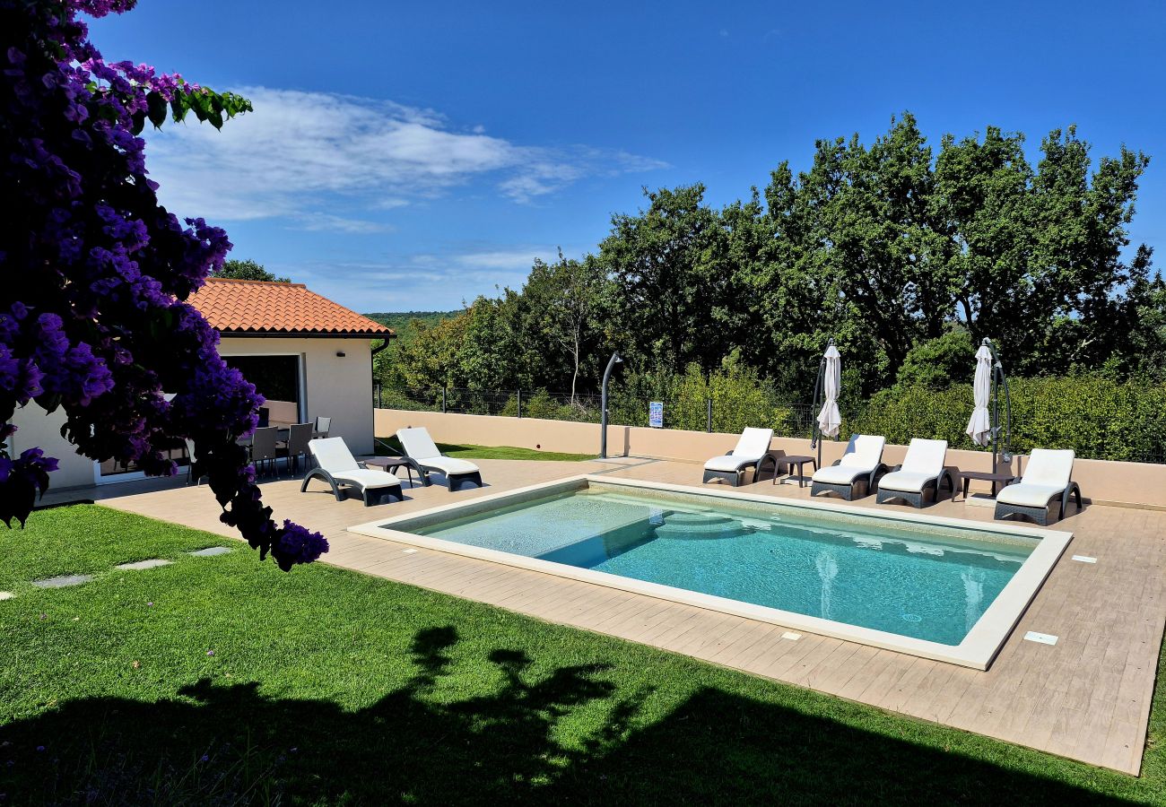 Villa in Rakalj - Villa Noela in Rakalj for 6 persons with large garden, kids playground - only 2,5 km from beach