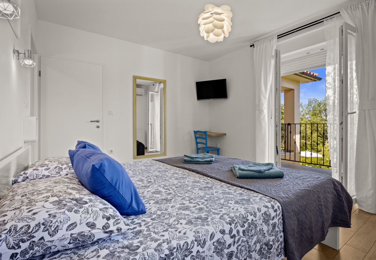 Villa in Rakalj - Villa Noela in Rakalj for 6 persons with large garden, kids playground - only 2,5 km from beach