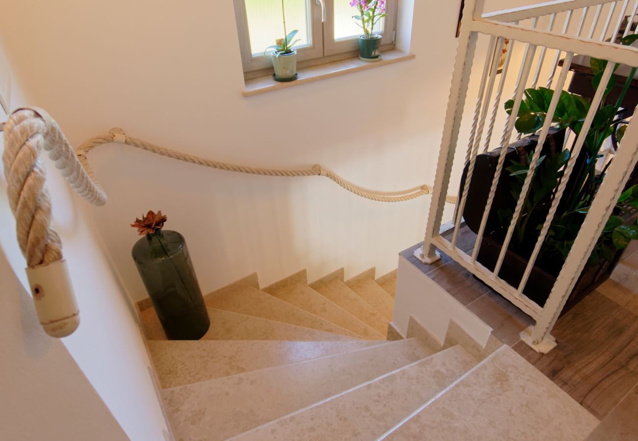 Villa in Srebrnići - Villa Stella Polaris for 8 persons in Central Istria with private pool, sea view, large garden & kids playground