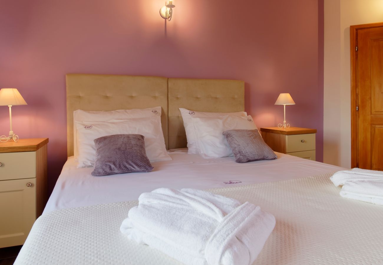 Villa in Srebrnići - Villa Stella Polaris for 8 persons in Central Istria with private pool, sea view, large garden & kids playground