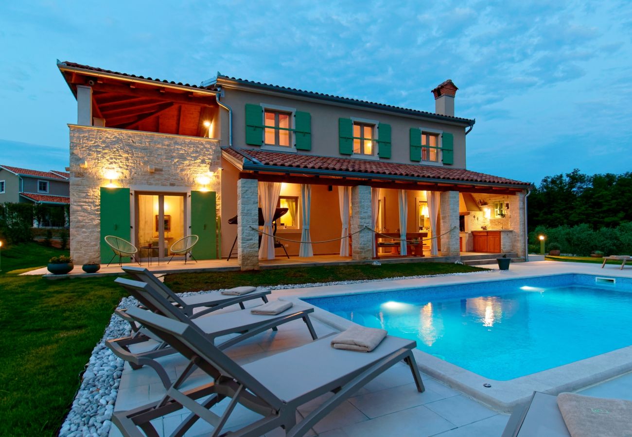 Villa in Srebrnići - Villa Stella Polaris for 8 persons in Central Istria with private pool, sea view, large garden & kids playground