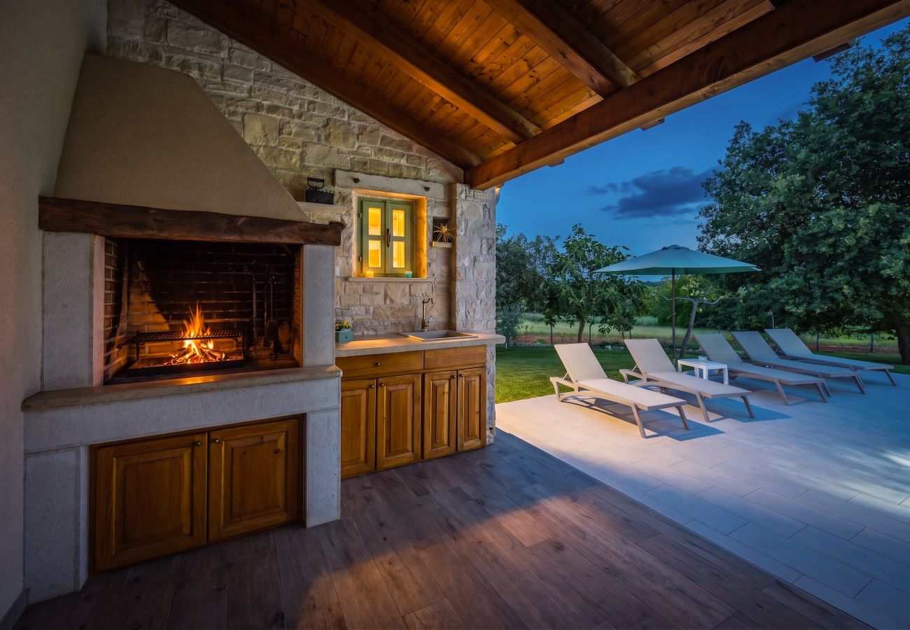 Villa in Srebrnići - Villa Stella Polaris for 8 persons in Central Istria with private pool, sea view, large garden & kids playground