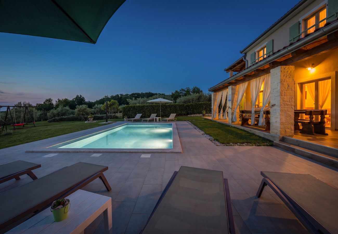 Villa in Srebrnići - Villa Stella Polaris for 8 persons in Central Istria with private pool, sea view, large garden & kids playground