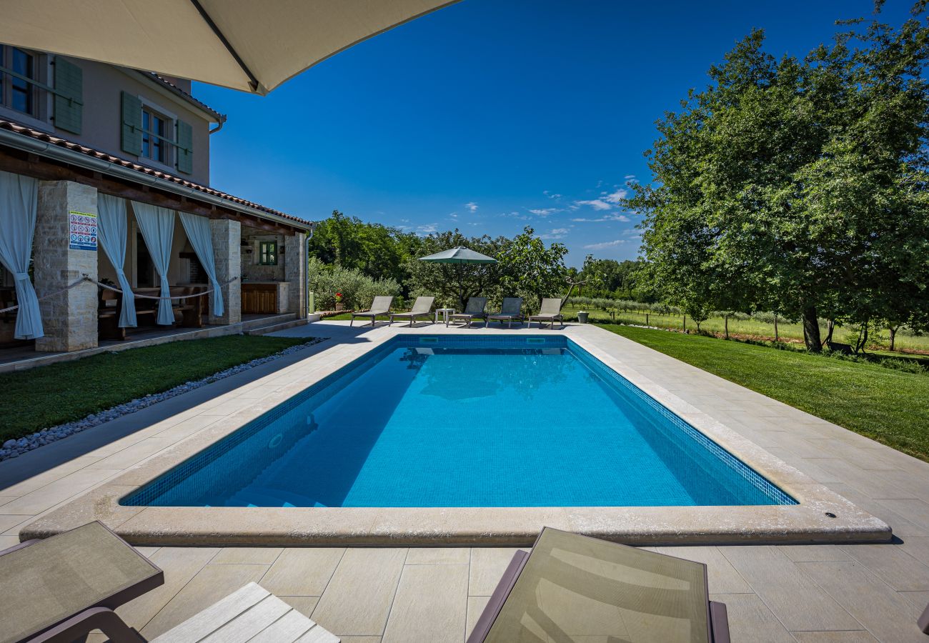 Villa in Srebrnići - Villa Stella Polaris for 8 persons in Central Istria with private pool, sea view, large garden & kids playground