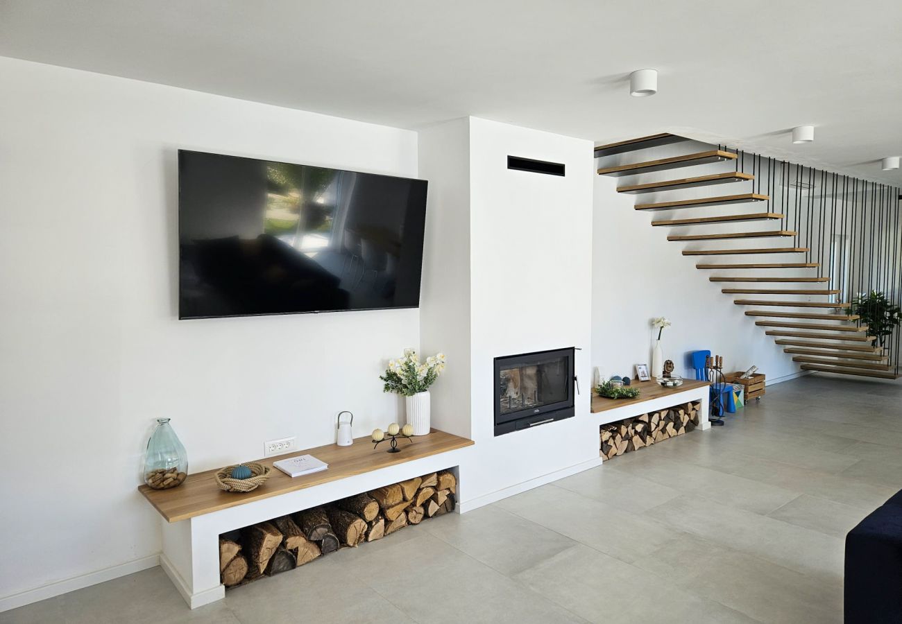 Villa in Rapavel - Villa Blue Moon for 9 persons near Poreč with 42 m2 heated pool, wellness, kids playground & sea view