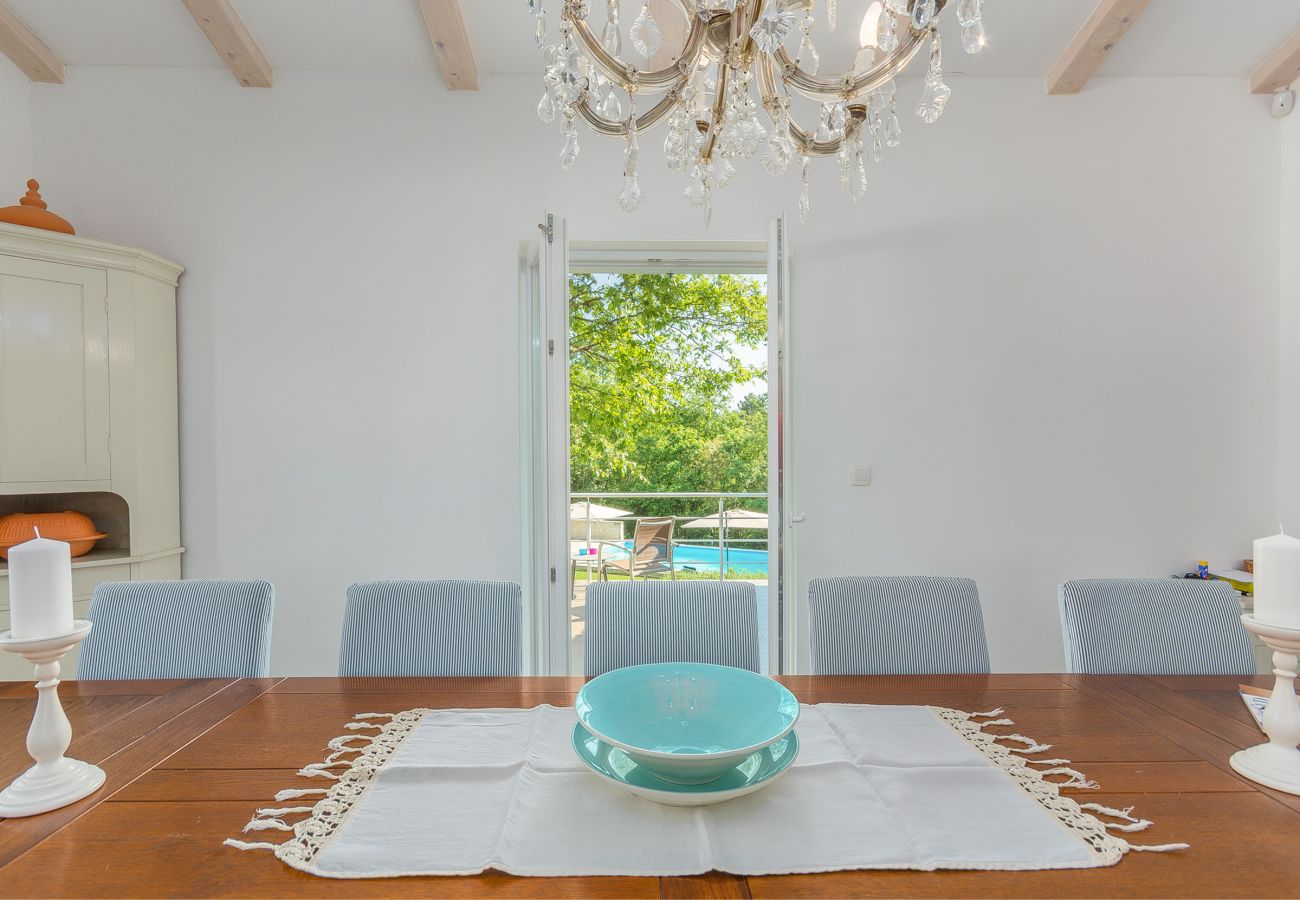Villa in Modrušani - Villa Tre Colonne for 10 persons in Central Istria with 60 m2 private pool & sauna 