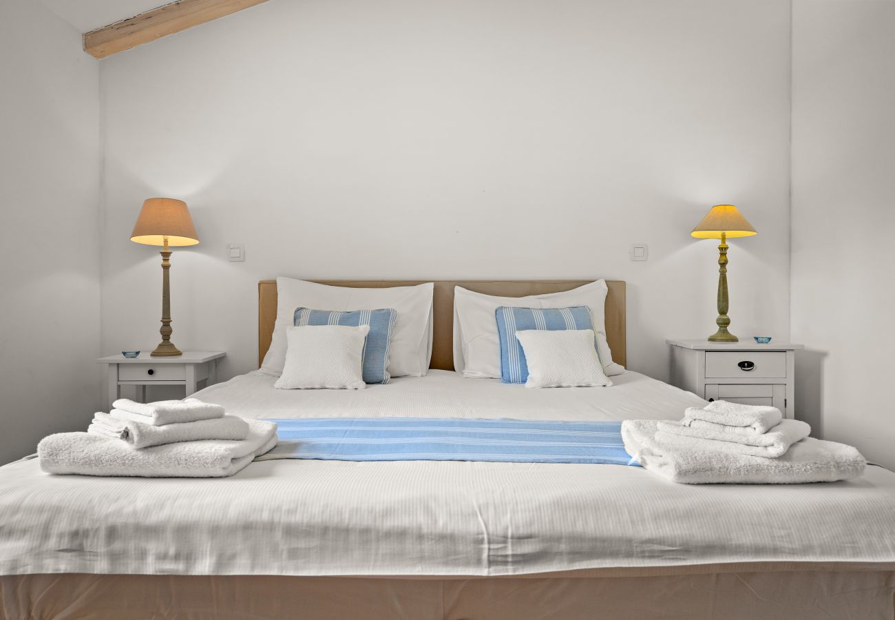 Villa in Modrušani - Villa Tre Colonne for 10 persons in Central Istria with 60 m2 private pool, mini golf & sauna 