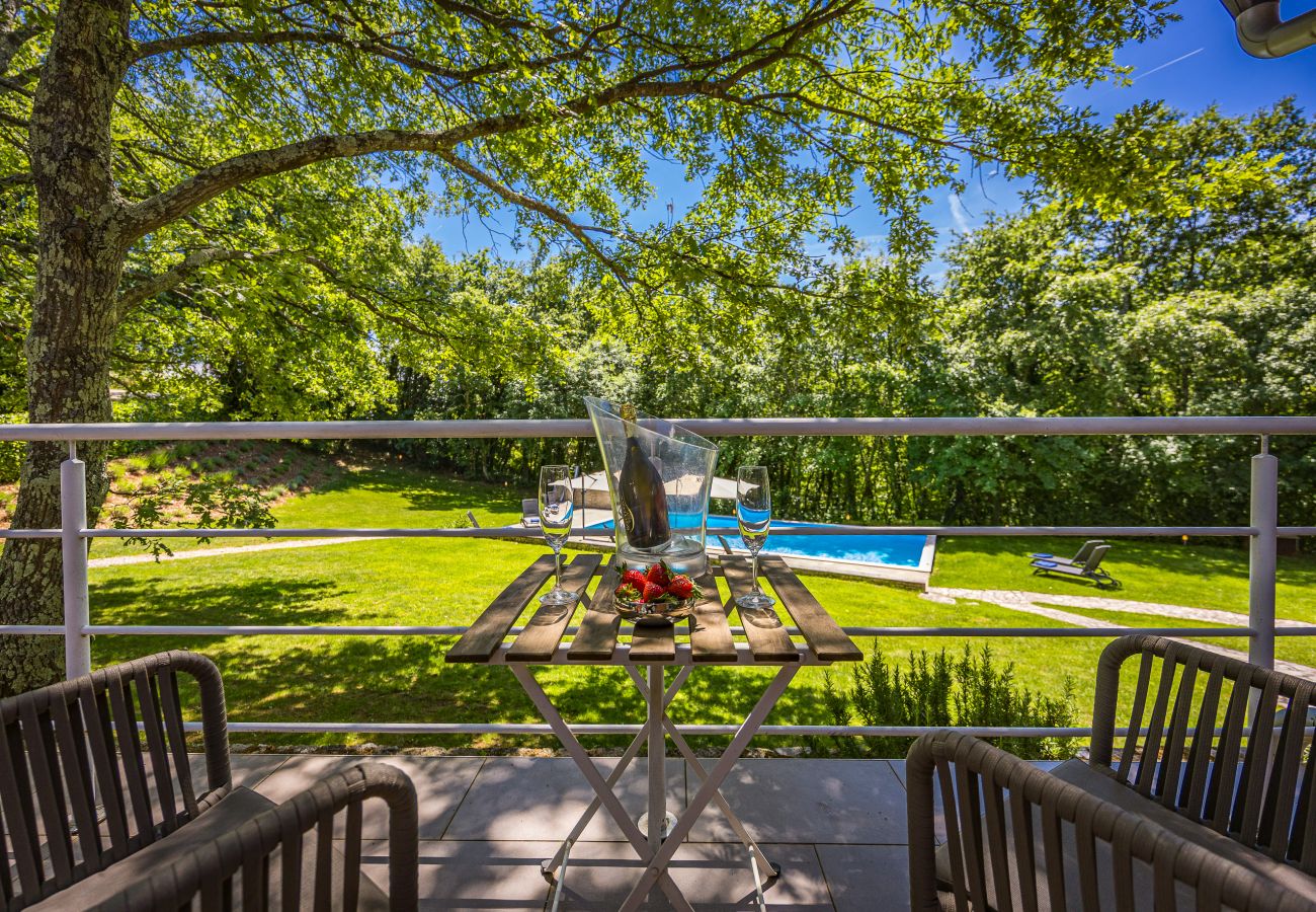 Villa in Modrušani - Villa Tre Colonne for 10 persons in Central Istria with 60 m2 private pool, mini golf & sauna 