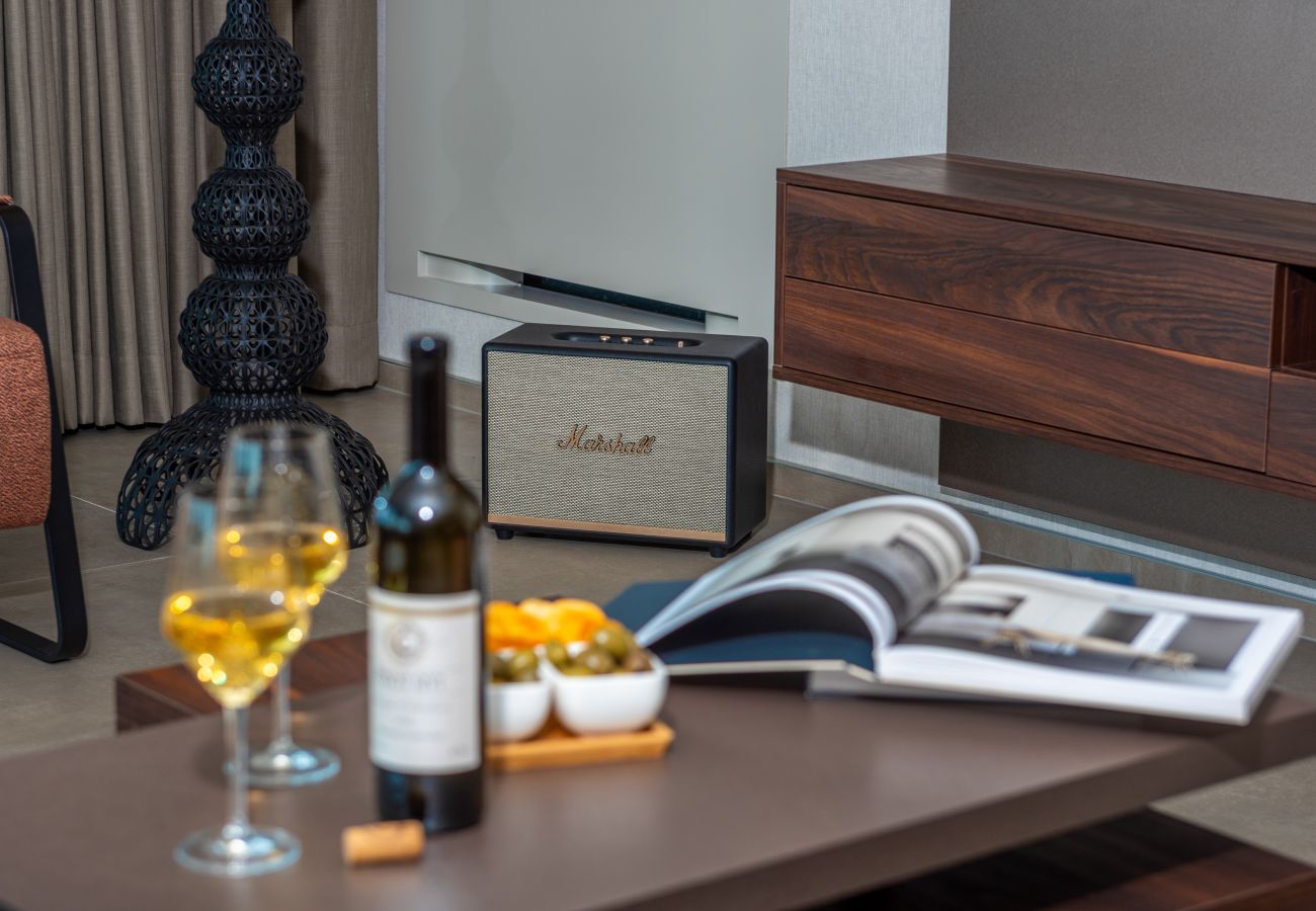 Villa in Višnjan - Villa Visignano near Poreč for 8 people with 49 m2 heated pool, wellness & sea view