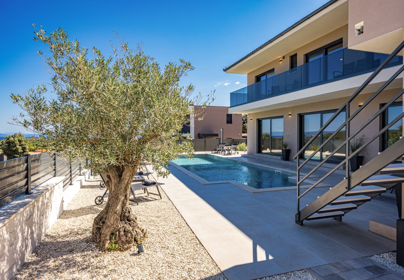 Villa in Ližnjan - Villa Malena near Medulin for 8 persons with 51 m2 heated pool, wellness & beautiful sea view