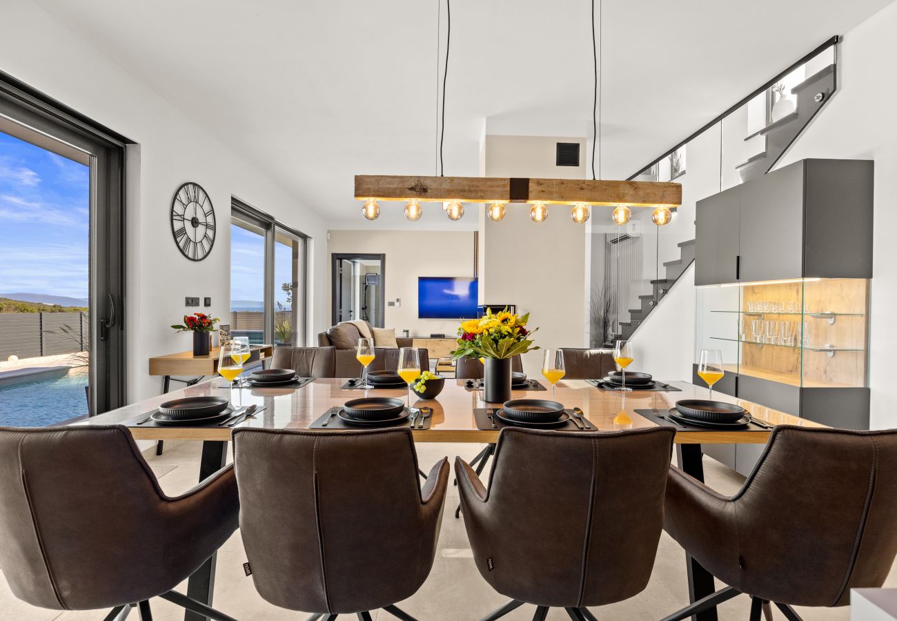 Villa in Ližnjan - Villa Malena near Medulin for 8 persons with 51 m2 heated pool, wellness & beautiful sea view