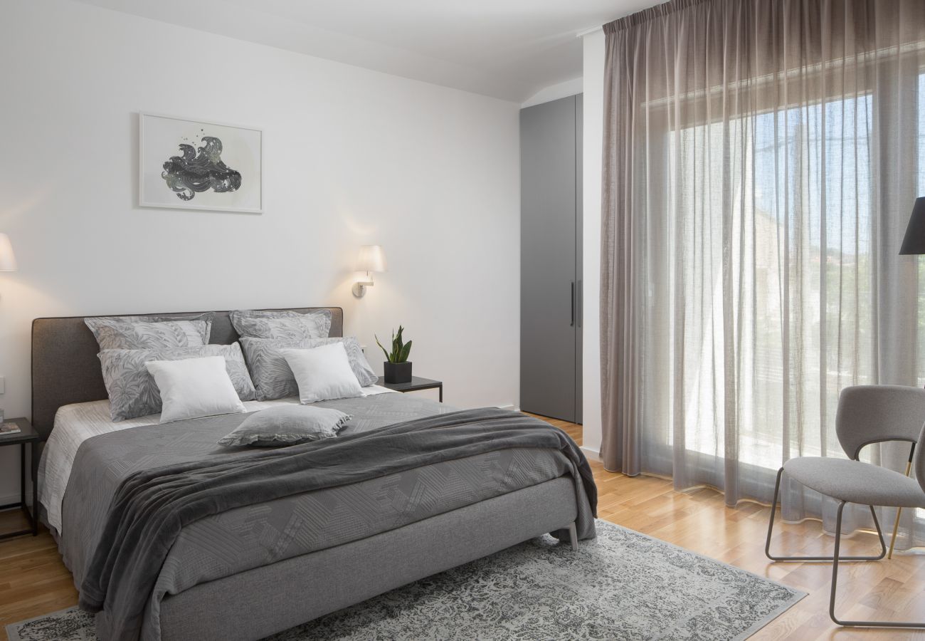 Villa in Brnobici - Villa Mariva for 8 persons near Poreč with 44 m2 heated pool, sea view, fitness & kids playground