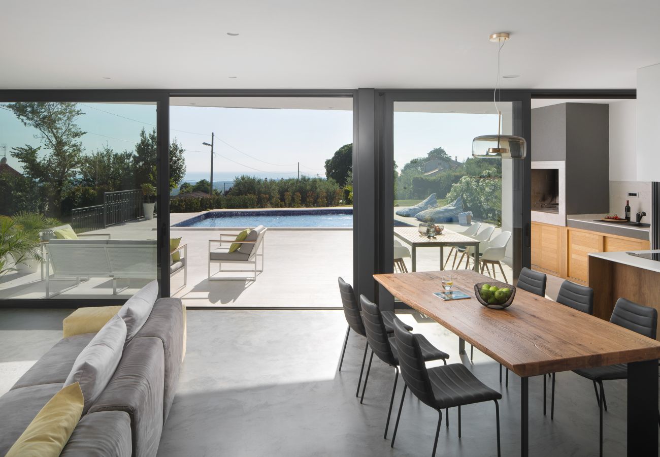 Villa in Brnobici - Villa Mariva for 8 persons near Poreč with 44 m2 heated pool, sea view, fitness & kids playground