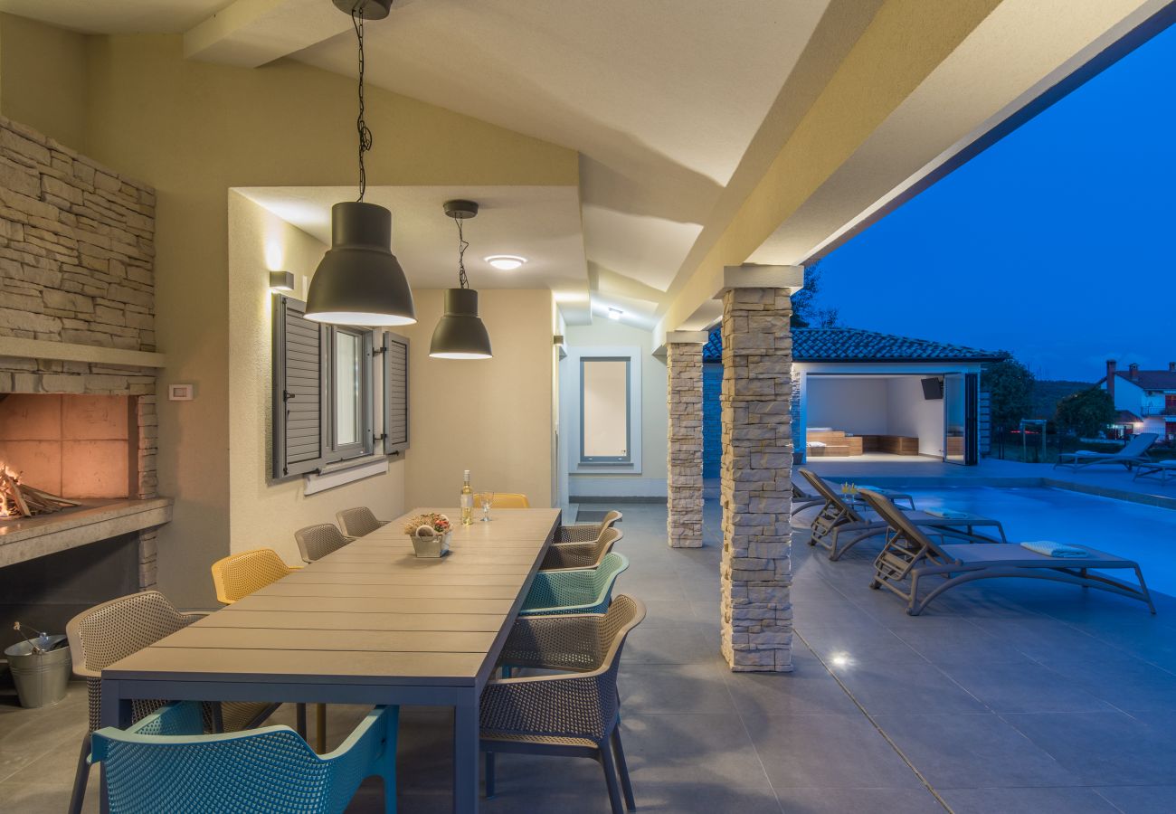 Villa in Mali Golji - Villa Aurelia near Labin for 9 persons with heated 60 m2 pool, wellness & kids playground