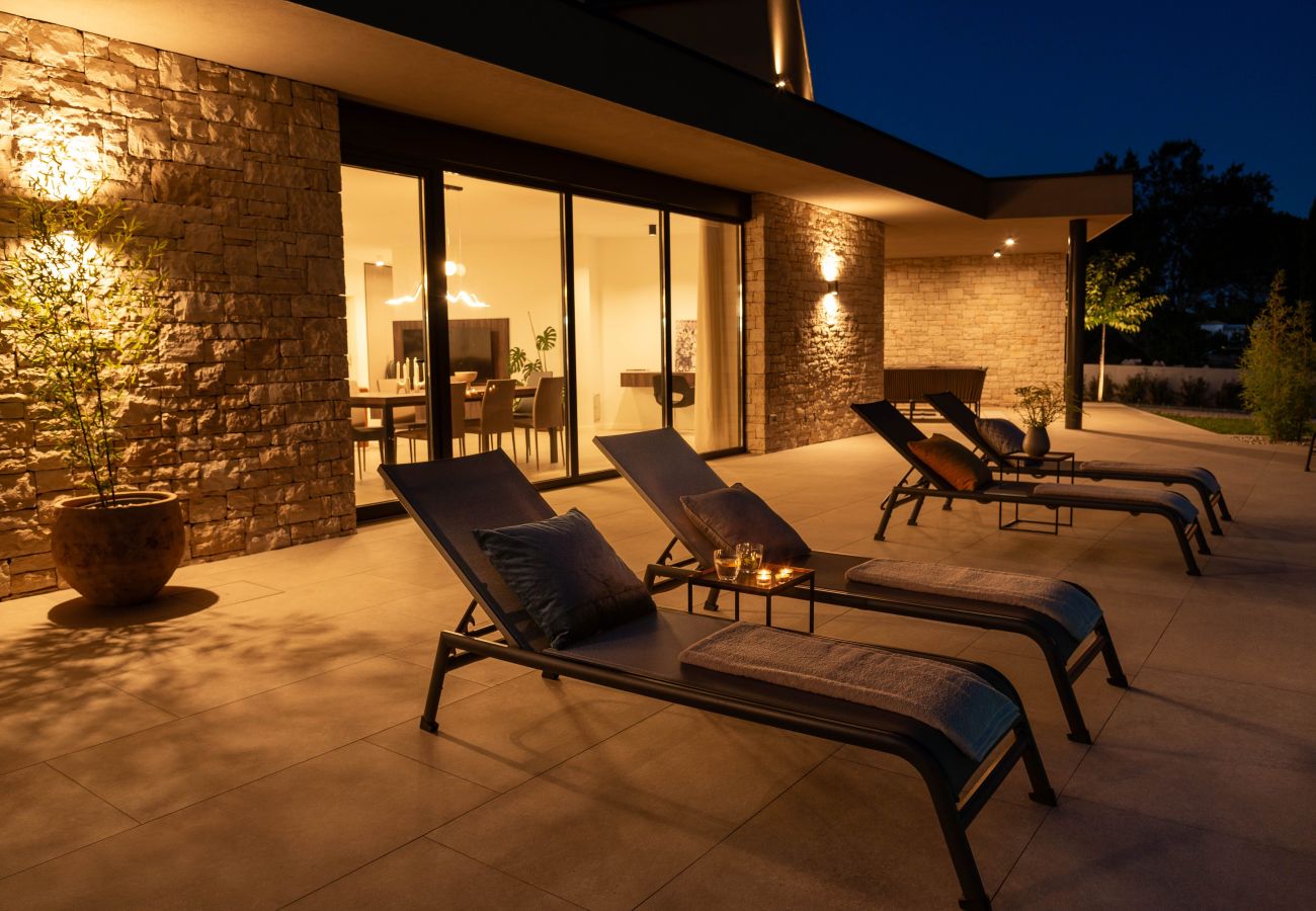 Villa in Kurili - Villa Natura Silente near Rovinj for 8 people with 40 m2 heated pool, sauna & jacuzzi 