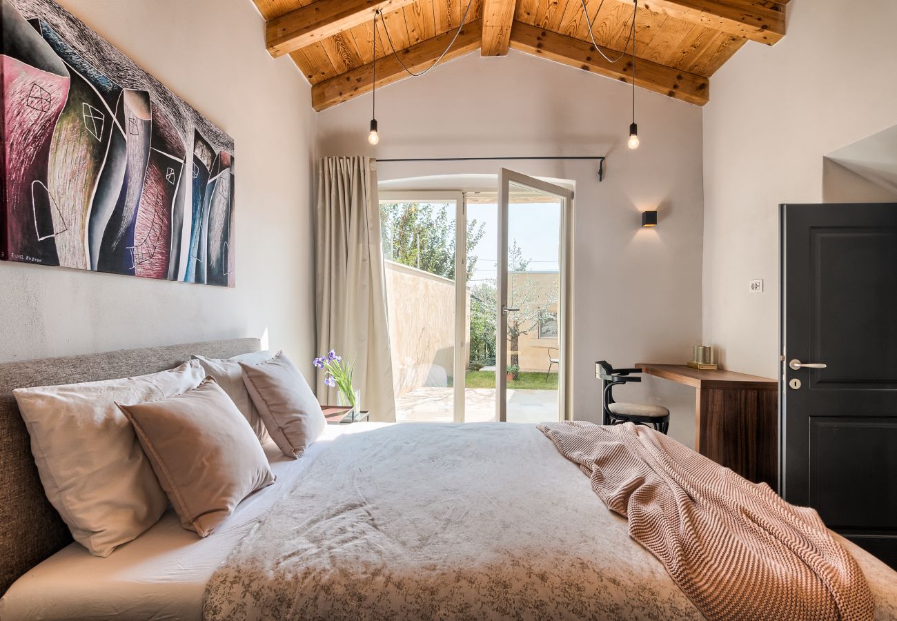 Villa in Kurili - Charming Villa Spirit of Istria near Rovinj for 6 persons with 32 m2 private pool & jacuzzi