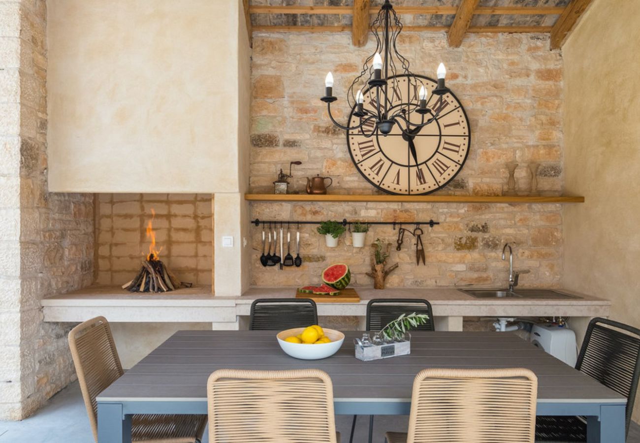 Villa in Kurili - Villa Kurili No14 near Rovinj for 7 persons with 34 m2 private pool & jacuzzi