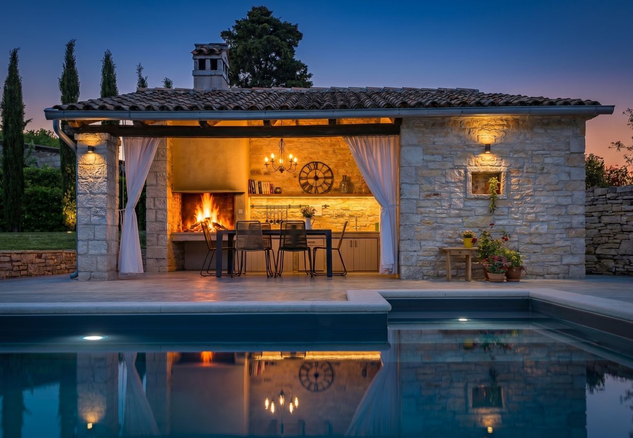 Villa in Kurili - Villa Kurili No14 near Rovinj for 7 persons with 34 m2 private pool & jacuzzi