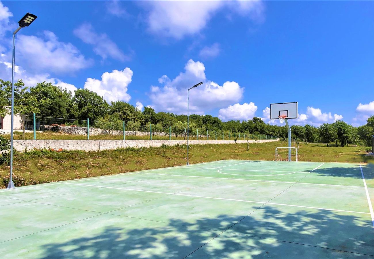 Villa in Rakalj - Villa Hedone in Rakalj for 6+2 persons with 45 m2 heated pool, wellness & recreational amenities