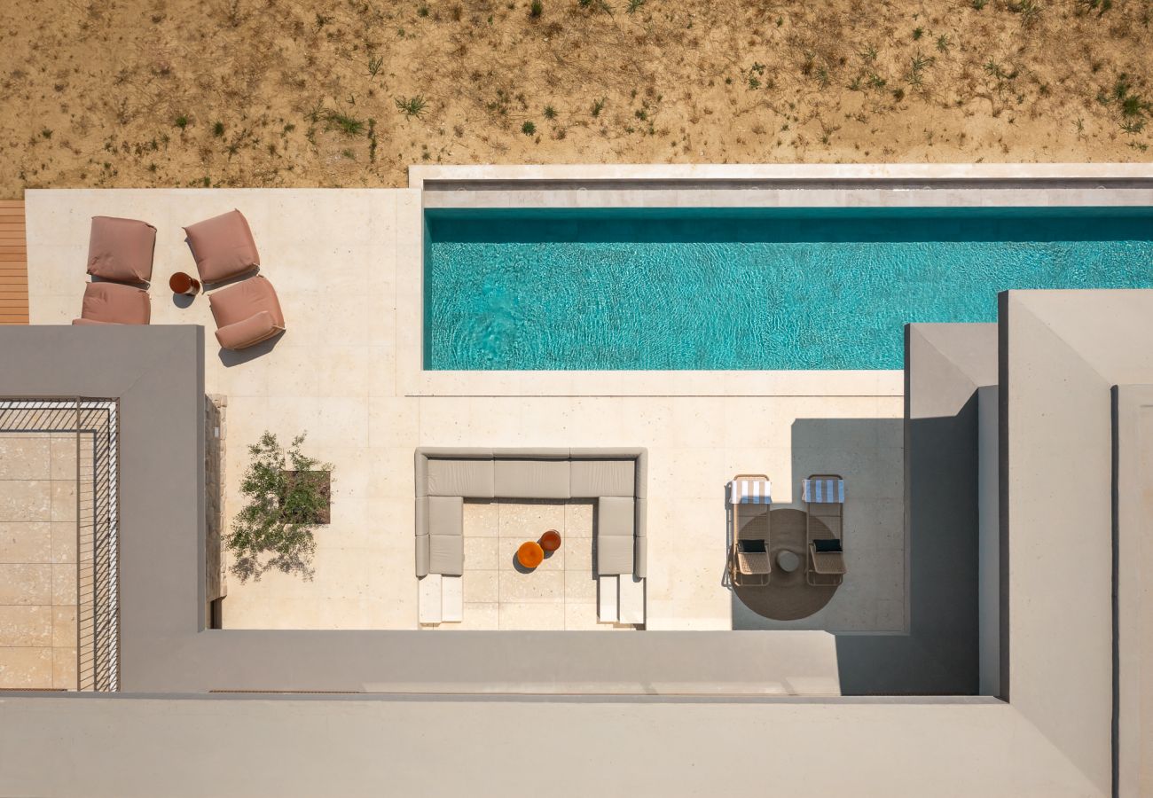 Villa in Brajkovici - Villa bOx in Central Istria for 14 persons with wellness, 54 m2 heated pool, & kids playground