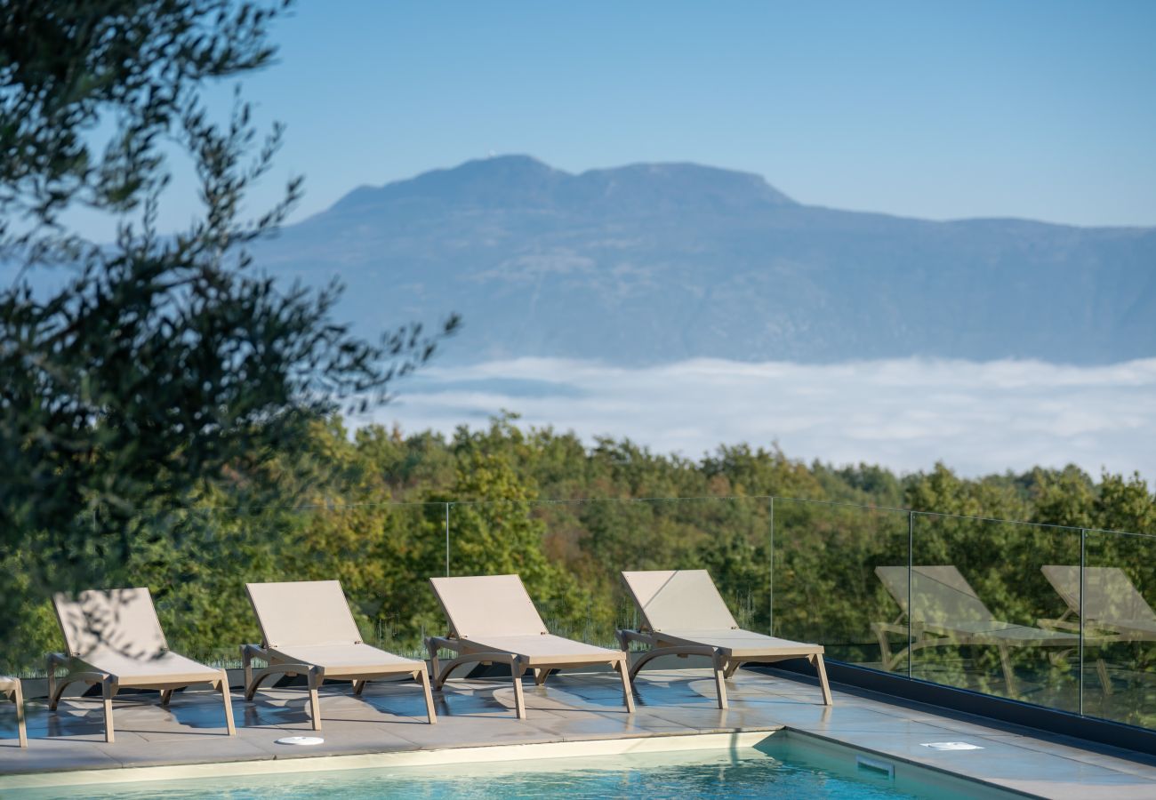 Villa in Sveta Katarina - Villa Nene near Labin - Rabac for 10 persons with 55 m2 pool, wellness area & large garden