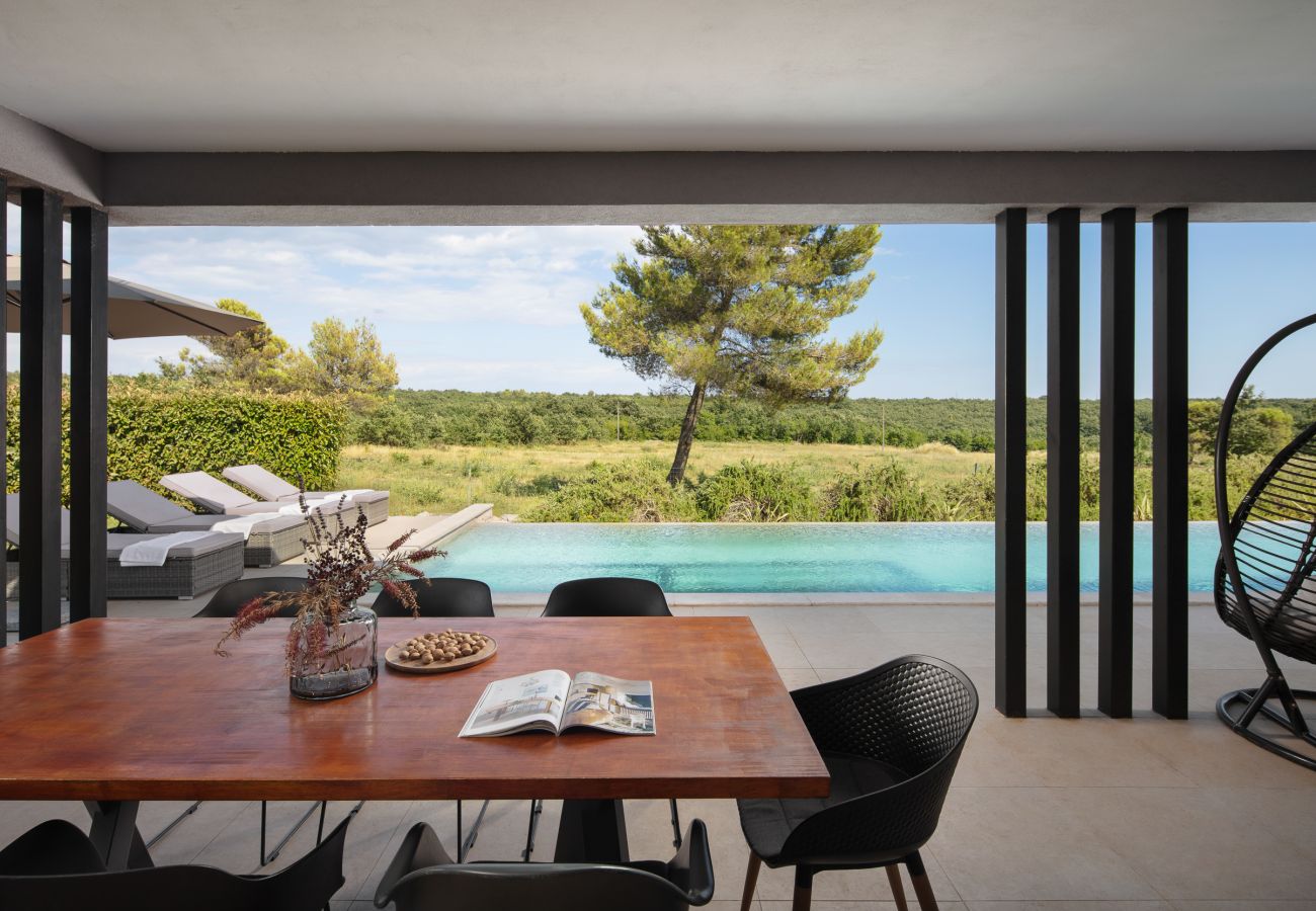 Villa in Vodnjan - Villa Infinity near Pula for 8 persons with 68 m2 private pool, sauna & kids playground