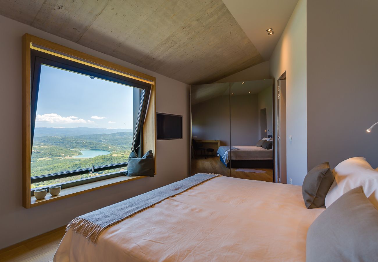 Villa in Pazin - Villa Vista Zamask for 7 persons near Motovun with 60 m2 heated pool, free bikes & panoramic view