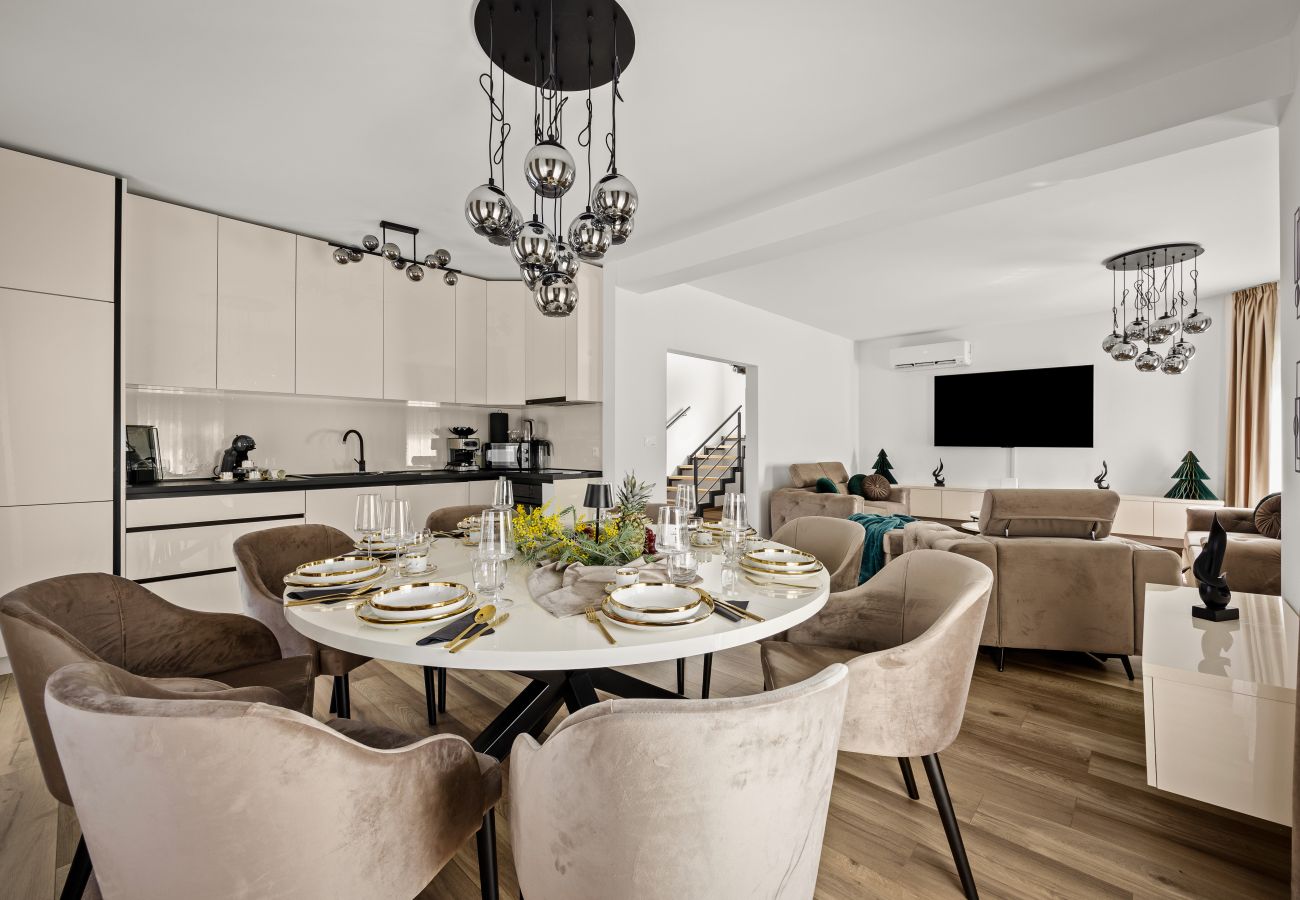 Villa in Buje - Villa Renci near Umag for 8 persons with 30 m2 private heated pool