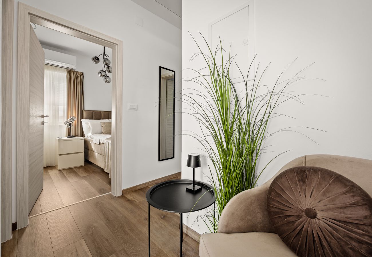 Villa in Buje - Villa Renci near Umag for 8 persons with 30 m2 private heated pool