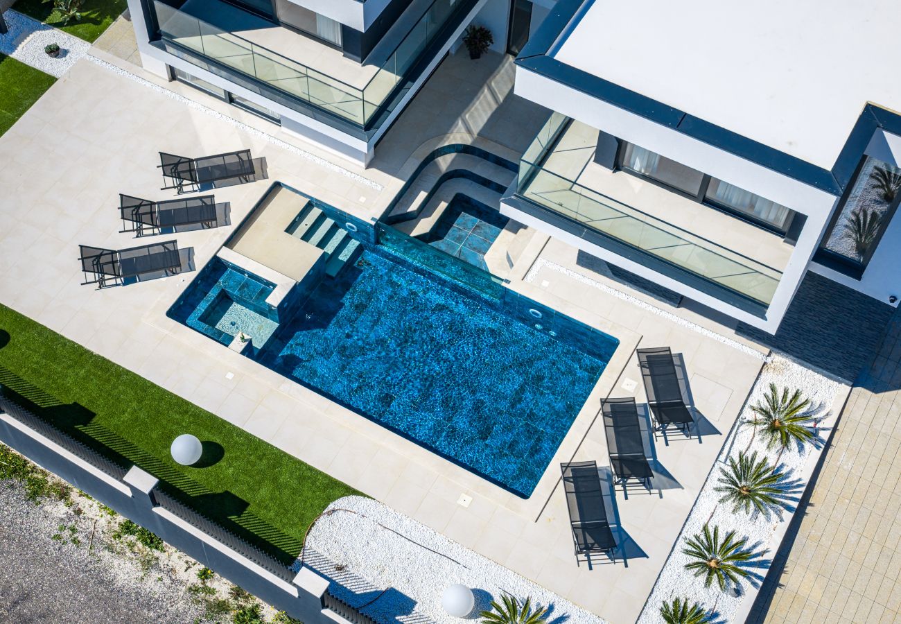 Villa in Ližnjan - Villa Asper near Medulin for 8 persons with 40 m2 private pool, sea view and only 1 km from beach - pet friendly