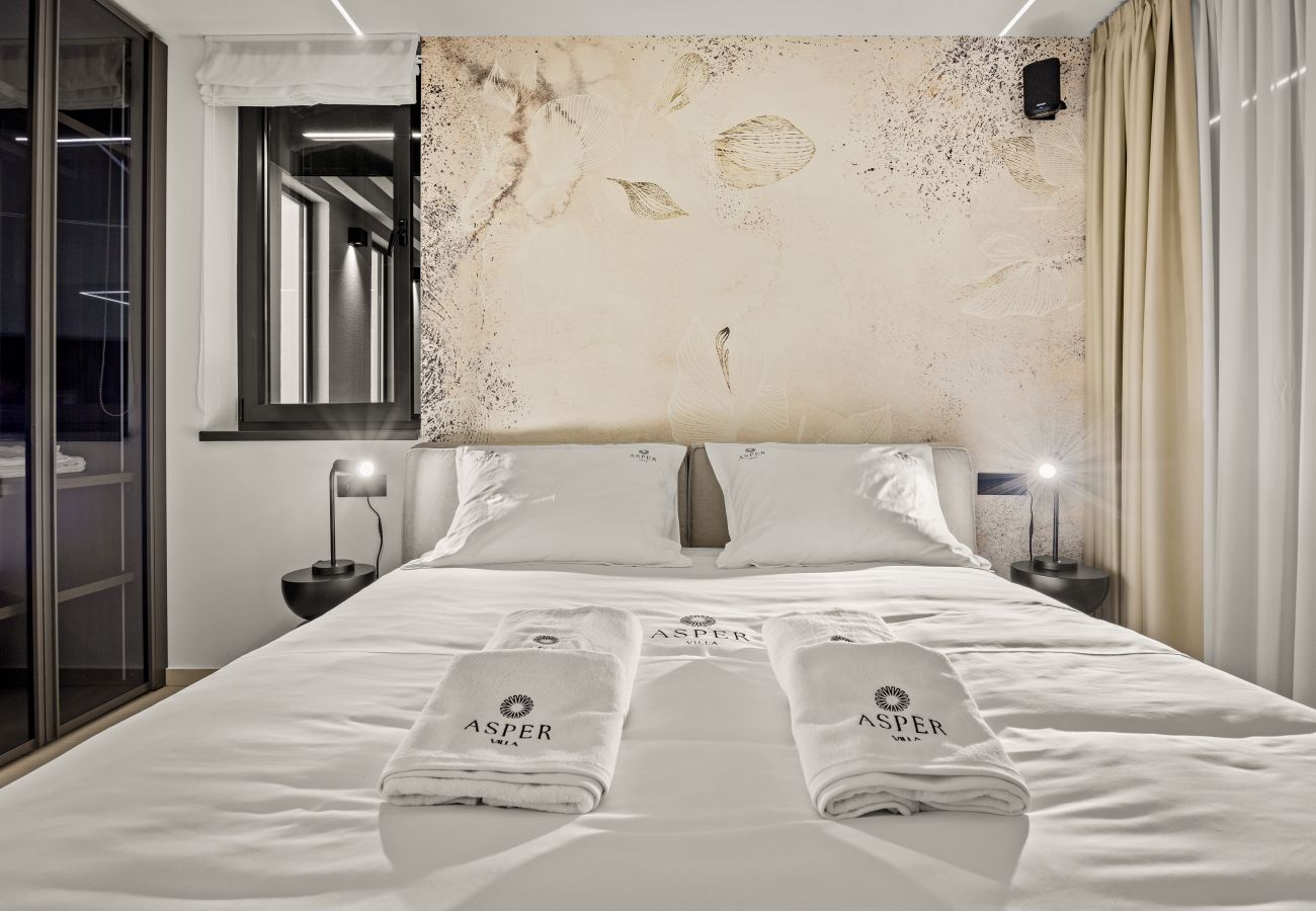 Villa in Ližnjan - Villa Asper near Medulin for 8 persons with 40 m2 private pool, sea view and only 1 km from beach - pet friendly