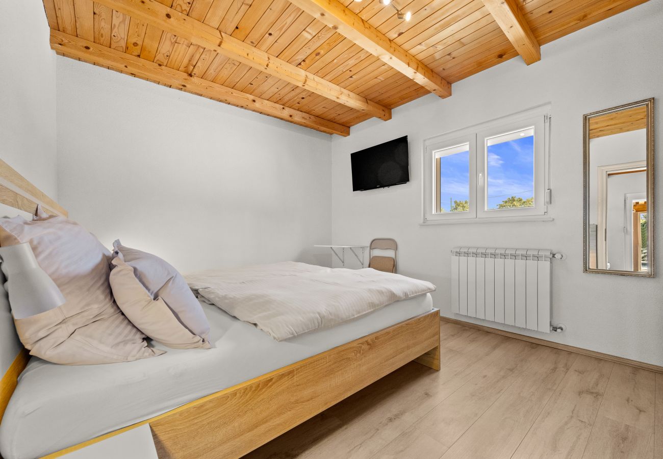 Villa in Nova Vas - Villa Jacky 2 near Poreč for 4 persons with 32 m2 private pool - pet friendly