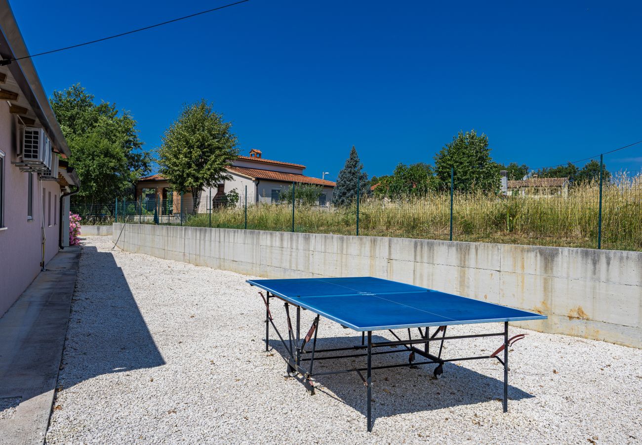 Villa in Nova Vas - Villa Jacky 2 near Poreč for 4 persons with 32 m2 private pool - pet friendly