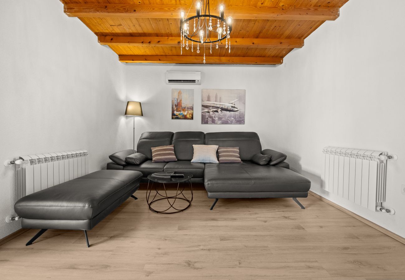 Villa in Nova Vas - Villa Jacky 2 near Poreč for 4 persons with 32 m2 private pool - pet friendly