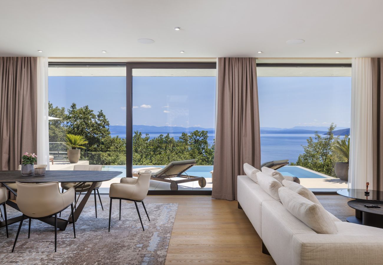 Villa in Mošcenicka Draga - Luxury Villa Ella near Opatija for 6 persons with private 36 m2 heated pool & beautiful sea view