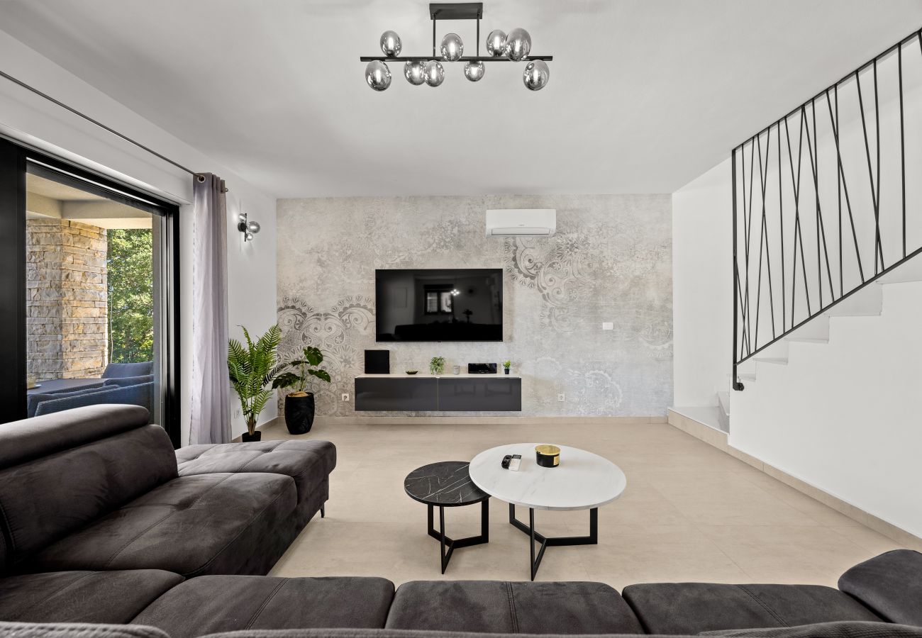 Villa in Sveti Bartul - Villa Jan for 6 persons near Labin - Rabac with 32 m2 private pool