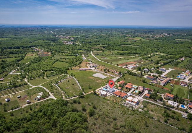 Villa a Vodnjan - Villa Angie in Central Istria for 10 persons with private heated pool & kids playground  Villa a Vodnjan - Villa Angie in Central Istria for 10 persons with private heated pool & kids playground