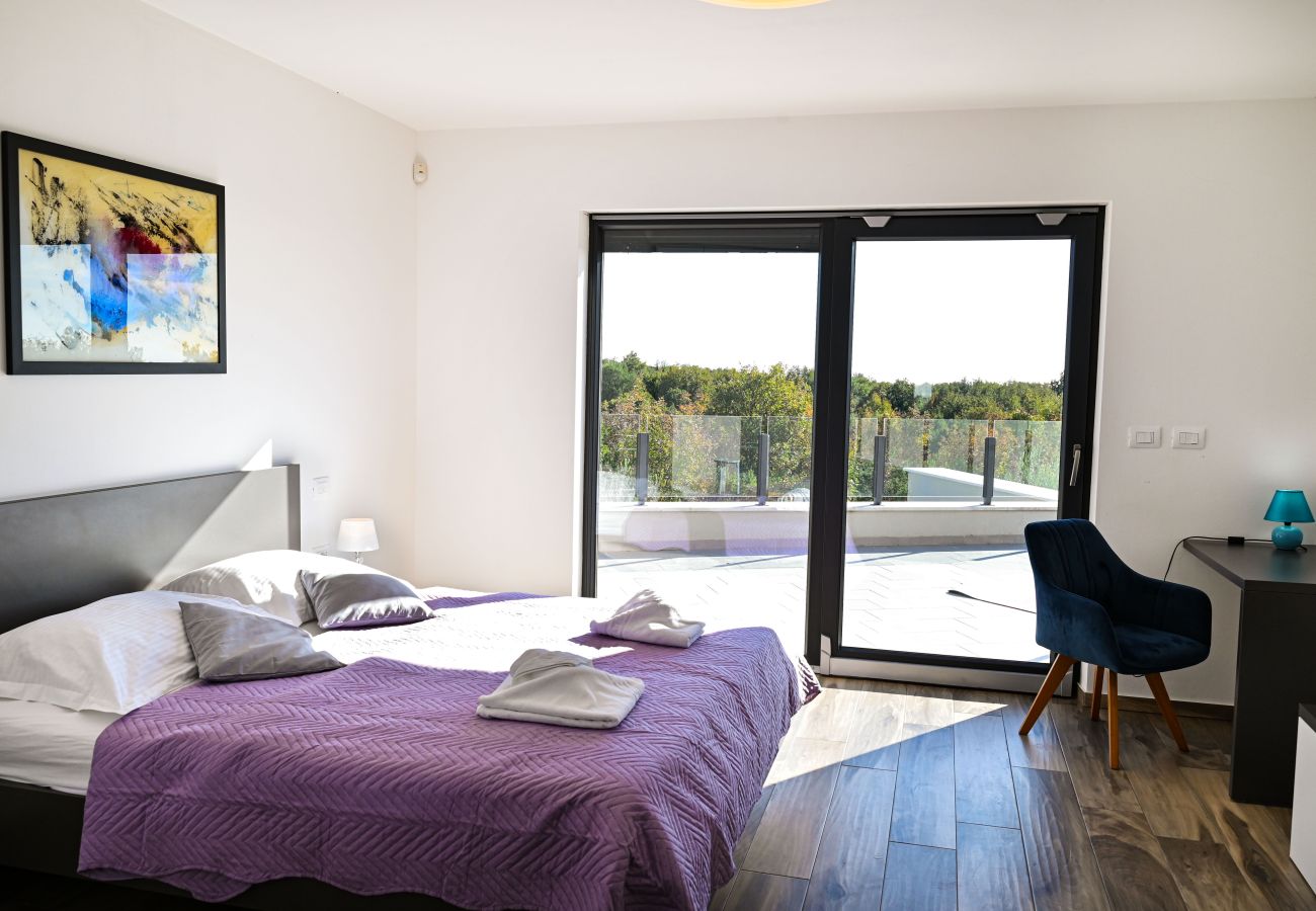 Villa a Juršici - Villa EmMa Istria in Central Istria with sea view, pool heating and underfloor heating